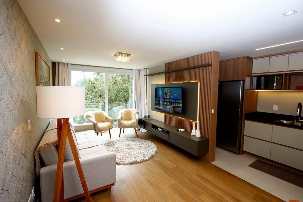 Luxuoso Apartamento Em Gramado - 2 Suites Exterior photo
